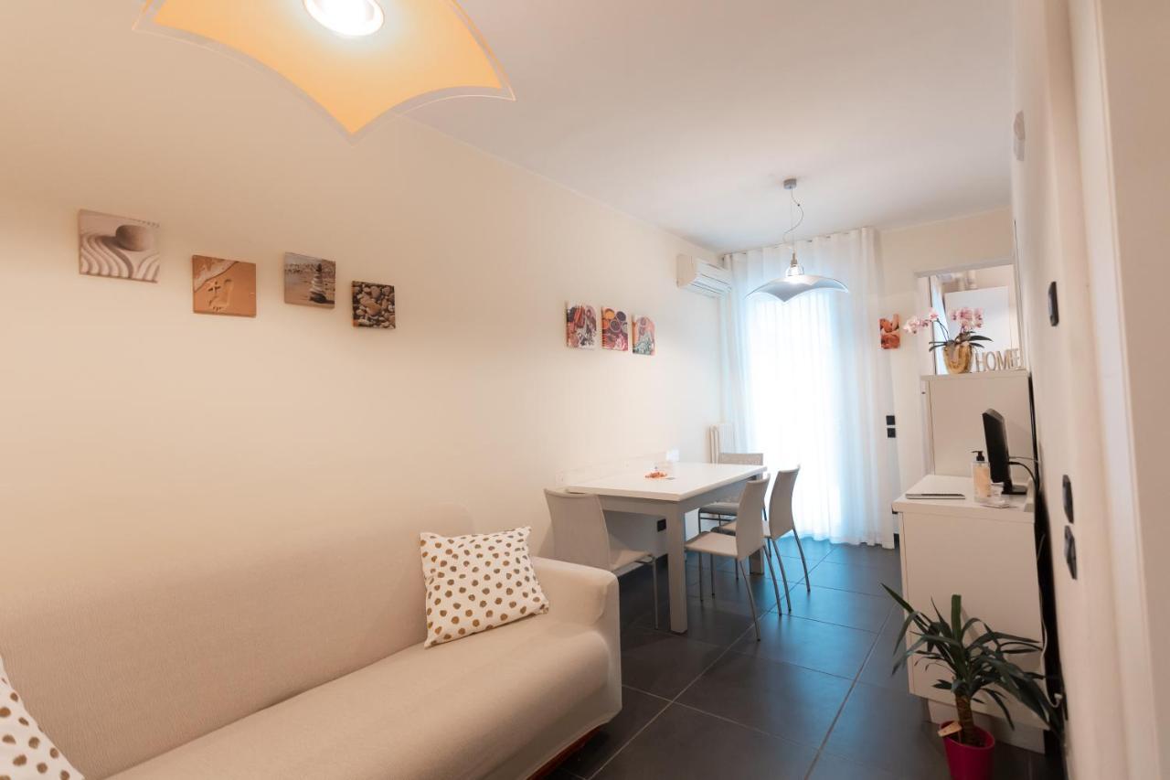 Ca Sottomarina Gli Appartamenti In Centro Apartsuite Exterior photo